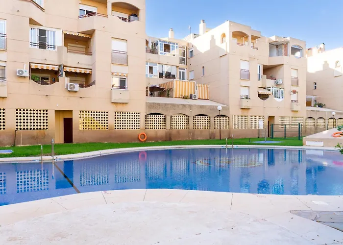 Lejlighed Sunny Hideaway Guadalmar *