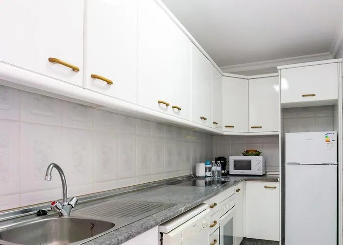 Sunny Hideaway Guadalmar Lejlighed *