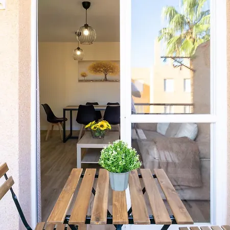 Sunny Hideaway Guadalmar *